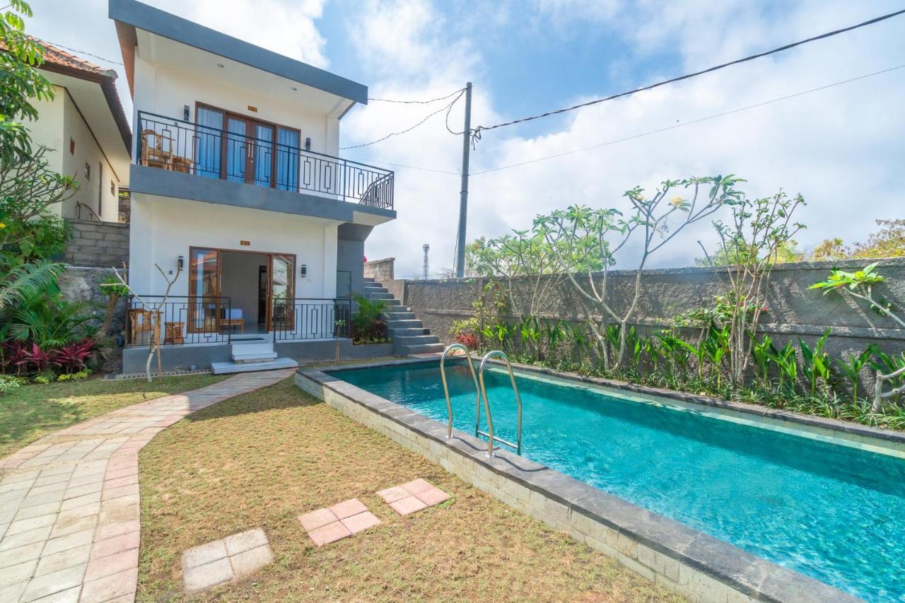 Wooden Puri Guesthouse Uluwatu Exteriör bild